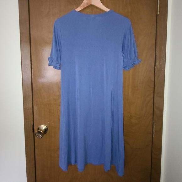Womens Blue Ruffled Short Sleeve Crew Neck Pullover Shift sz small - Picture 3 of 7